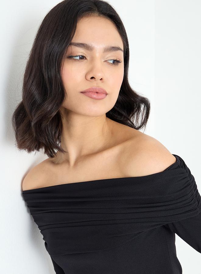 ستايلي بلوزة محبوكة بنقوش سوداء بكتف مكشوف - Image 4